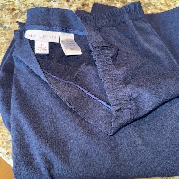 Appleseed's Women's Straight Leg Pants - Navy - Picture 5 of 8